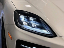 Porsche Cayenne Base AWD 2026