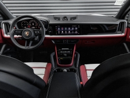 Porsche Cayenne Base AWD 2026