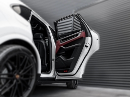 Porsche Cayenne Base AWD 2026