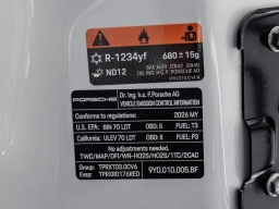 Porsche Cayenne Base AWD 2026