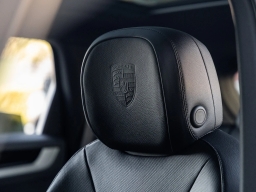 Porsche Cayenne Base AWD 2026