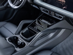 Porsche Cayenne Base AWD 2026