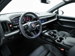 Porsche Cayenne Base AWD 2026