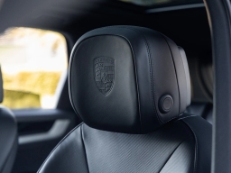 Porsche Cayenne Base AWD 2026