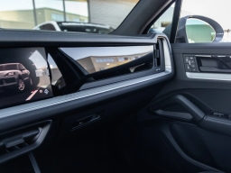 Porsche Cayenne Base AWD 2026