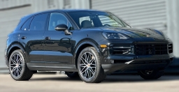 Porsche Cayenne Base AWD 2026