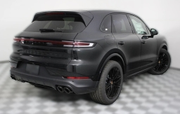 Porsche Cayenne Base AWD 2026