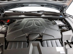 Porsche Cayenne Base AWD 2026