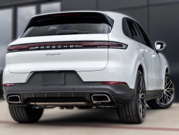 Porsche Cayenne Base AWD 2026