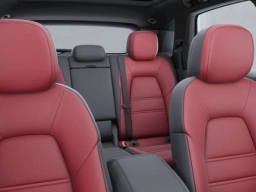 Porsche Cayenne Base AWD 2026