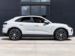 Porsche Macan Electric 4 AWD 2026