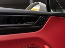 Porsche Macan Electric 4 AWD 2026