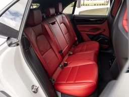 Porsche Macan Electric 4 AWD 2026