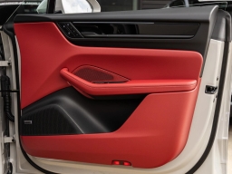 Porsche Macan Electric 4 AWD 2026