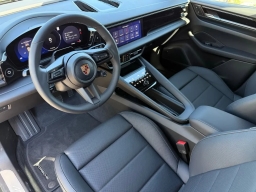 Porsche Macan Electric 4 AWD 2026