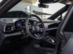 Porsche Macan Electric 4 AWD 2026