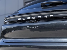 Porsche Macan Electric 4 AWD 2026