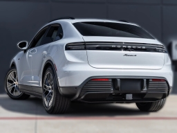 Porsche Macan Electric 4 AWD 2026
