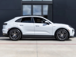 Porsche Macan Electric 4 AWD 2026