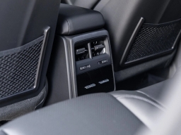 Porsche Macan Electric 4 AWD 2026