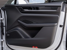 Porsche Macan Electric 4 AWD 2026