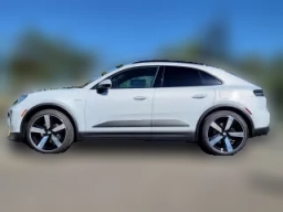 Porsche Macan Electric 4 AWD 2026