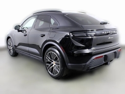 Porsche Macan Electric 4 AWD 2026