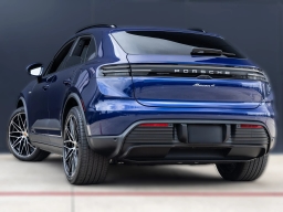 Porsche Macan Electric 4 AWD 2026