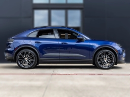 Porsche Macan Electric 4 AWD 2026