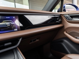 Porsche Macan Electric 4 AWD 2026