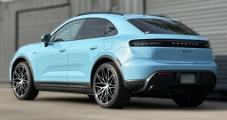 Porsche Macan Electric 4 AWD 2026