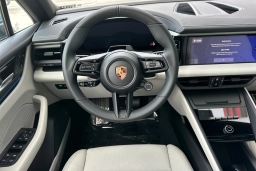 Porsche Macan Electric 4 AWD 2026