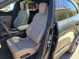 Porsche Macan Electric 4 AWD 2026