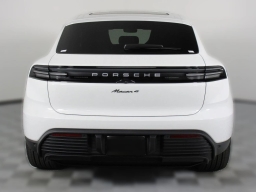 Porsche Macan Electric 4 AWD 2026