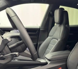 Porsche Macan Electric 4 AWD 2026