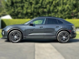 Porsche Macan Electric 4 AWD 2025