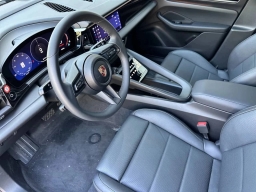 Porsche Macan Electric 4 AWD 2025