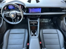 Porsche Macan Electric 4 AWD 2025