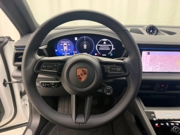 Porsche Macan Electric 4 AWD 2025