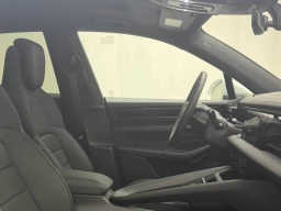 Porsche Macan Electric 4 AWD 2025