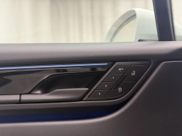 Porsche Macan Electric 4 AWD 2025