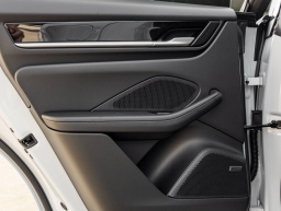 Porsche Macan Electric 4 AWD 2026