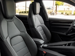 Porsche Macan Electric 4 AWD 2026