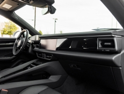 Porsche Macan Electric 4 AWD 2026