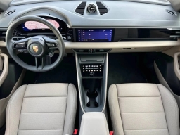 Porsche Macan Electric 4 AWD 2025