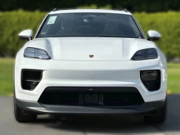 Porsche Macan Electric 4 AWD 2025