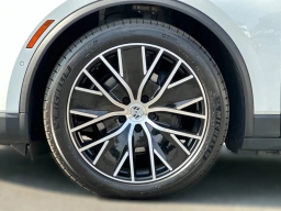 Porsche Macan Electric 4 AWD 2025