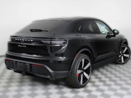 Porsche Macan Electric 4S AWD 2026