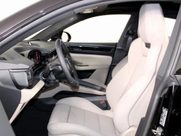 Porsche Macan Electric 4S AWD 2025