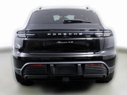 Porsche Macan Electric 4S AWD 2025